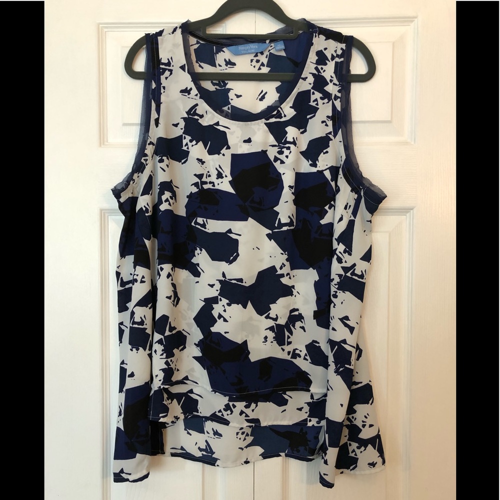 Simply Vera abstract print shirt size xl
